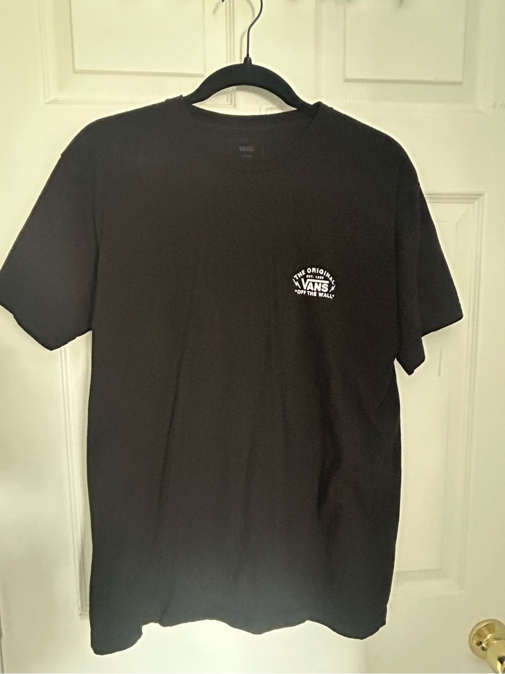Mens Medium Vans Black Short-Sleeve Tee with Small White Chest Logo
